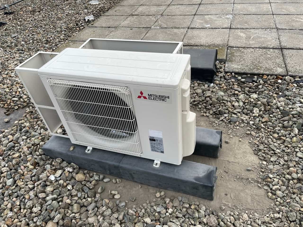 mitsubishi mini split air condensor